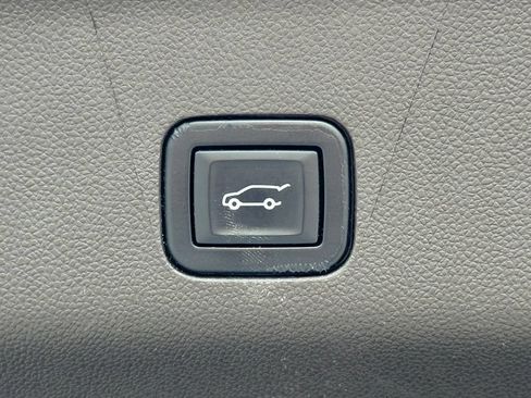 Used 2022 Cadillac Escalade ESV Sport w/ Touring Package AWD/4WD image 36
