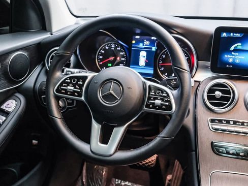 Certified 2021 Mercedes-Benz GLC 300 image 17