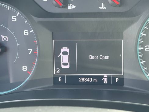 Used 2025 Chevrolet Malibu LT image 28