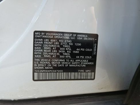 Certified 2023 Volkswagen ID.4 Pro S Plus AWD/4WD image 29