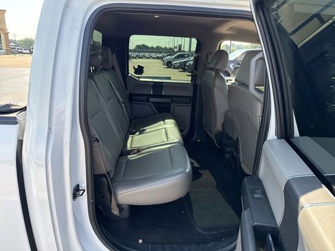 Used 2017 Ford F150 XLT AWD/4WD image 11