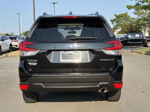 Used 2023 Subaru Forester Premium AWD/4WD image 4