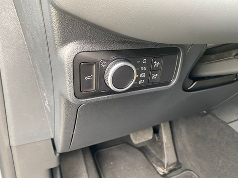 New 2026 Ford Explorer Active RWD image 18