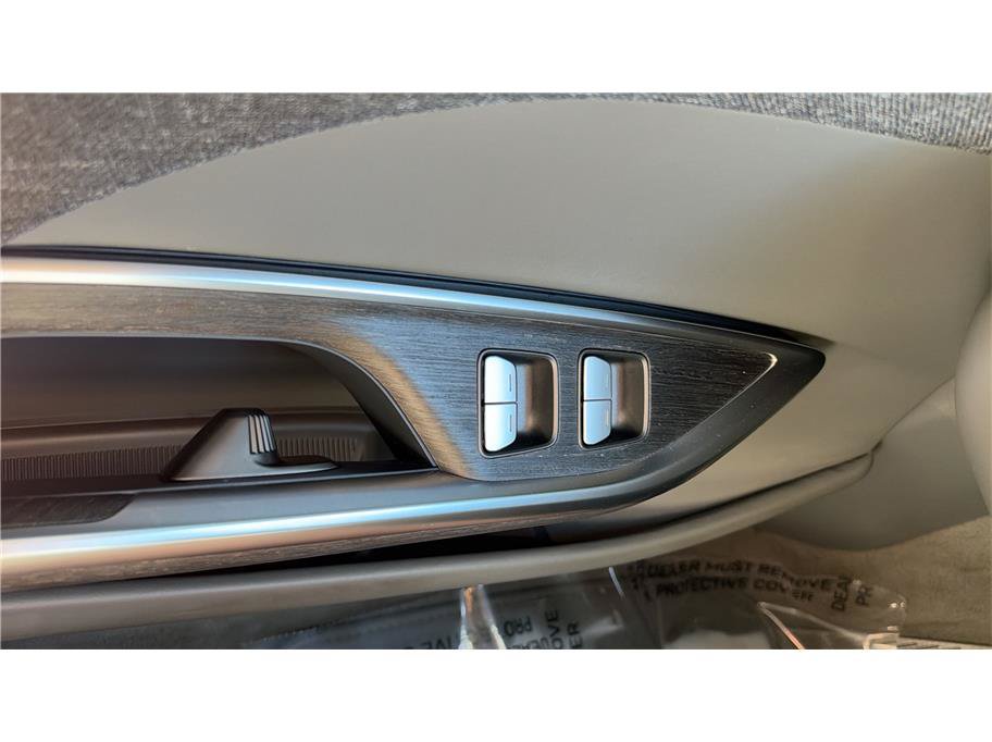 Used 2023 Lucid Air Pure AWD/4WD image 40