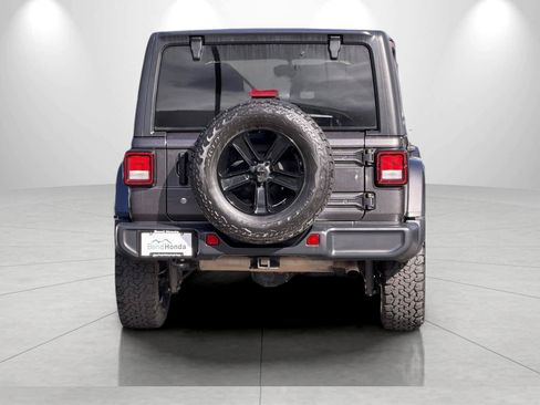 Used 2020 Jeep Wrangler Unlimited Sahara AWD/4WD image 7
