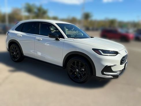 Used 2023 Honda HR-V Sport image 7