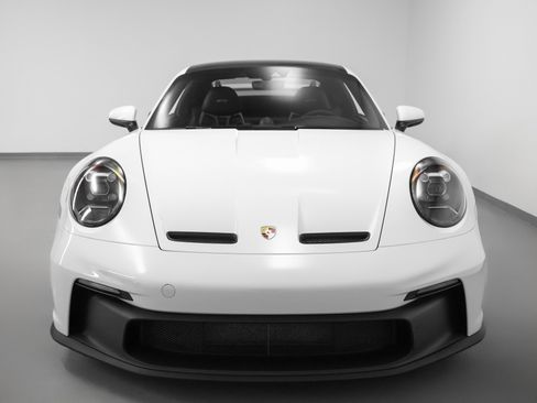 Used 2022 Porsche 911 GT3 image 8