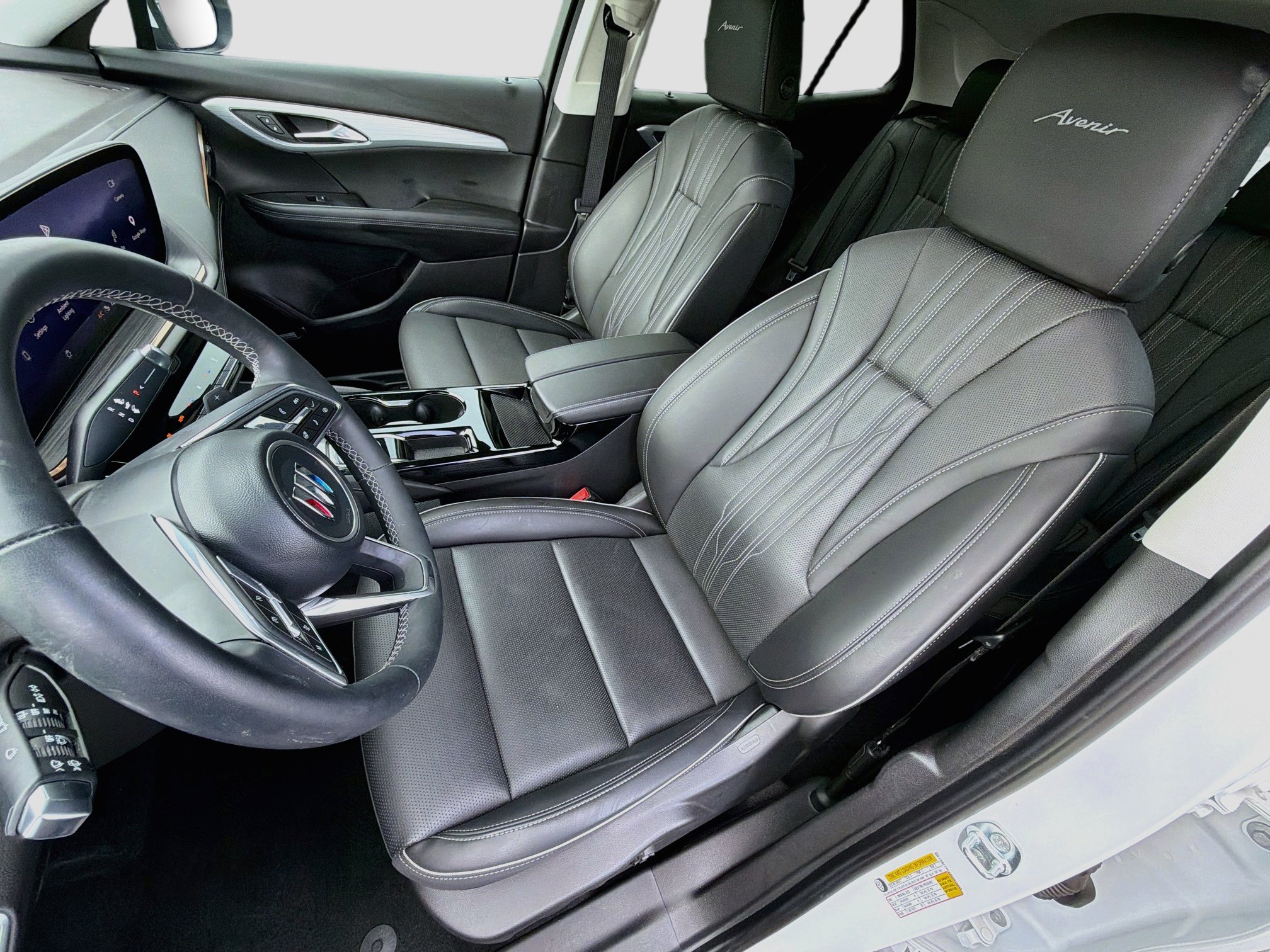 Used 2024 Buick Envision Avenir AWD/4WD image 22