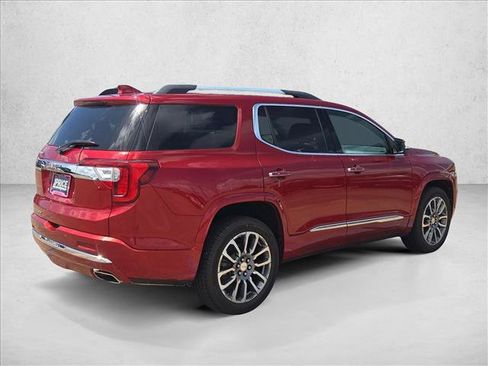 Used 2021 GMC Acadia Denali w/ Denali Technology Package FWD image 5