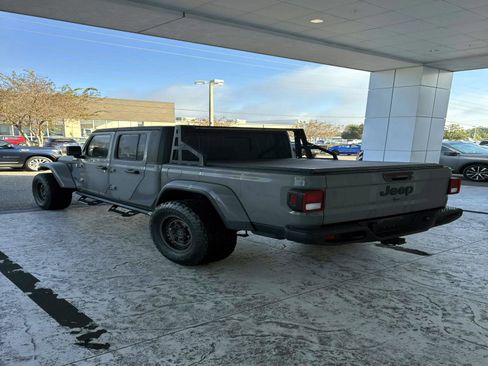 Used 2020 Jeep Gladiator Sport w/ Quick Order Package 24S image 2