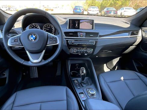 Used 2022 BMW X1 sDrive28i w/ Premium Package image 15