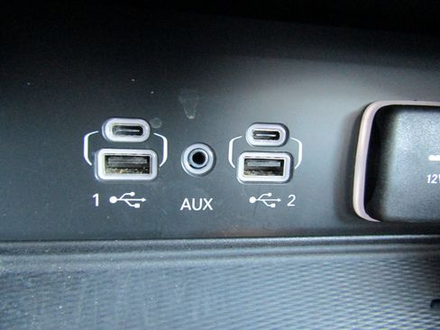 Used 2023 Jeep Grand Cherokee L Laredo AWD/4WD image 30