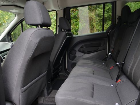 Used 2016 Ford Transit Connect XLT image 17