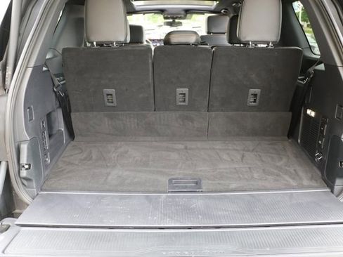 Used 2025 Ford Expedition Tremor AWD/4WD image 16
