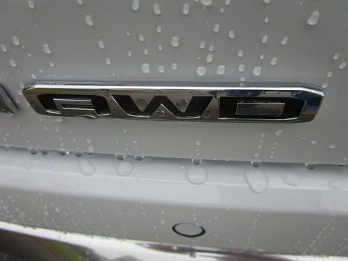 New 2026 GMC Terrain Denali AWD/4WD image 9