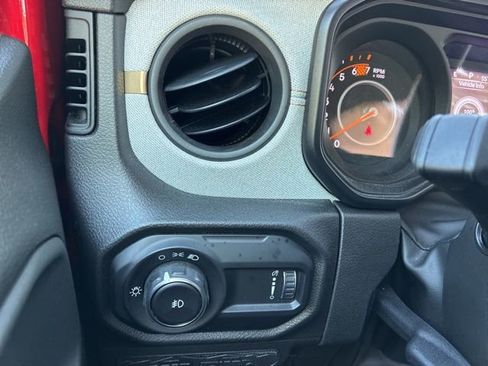 Used 2024 Jeep Wrangler Sport AWD/4WD image 26