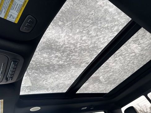 Used 2024 Ford F250 Platinum image 22