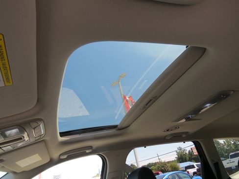 Used 2022 Kia Telluride EX w/ EX Premium Package image 21