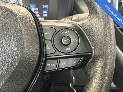 Used 2021 Toyota Corolla LE FWD image 25