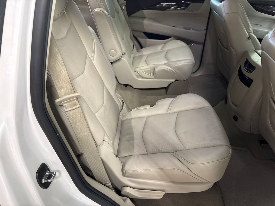 Used 2016 Cadillac Escalade Premium AWD/4WD image 33
