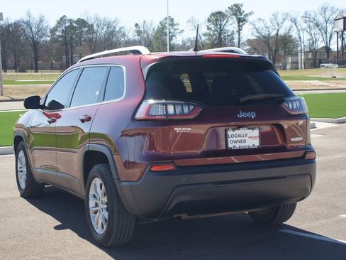 Used 2019 Jeep Cherokee Latitude w/ Popular Appearance Group image 11