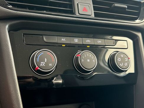 Certified 2025 Volkswagen Taos S FWD image 26