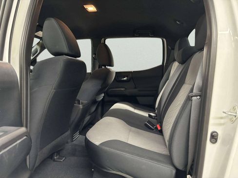 Used 2021 Toyota Tacoma TRD Sport RWD image 14