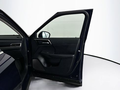 Used 2024 Mitsubishi Outlander SE image 32