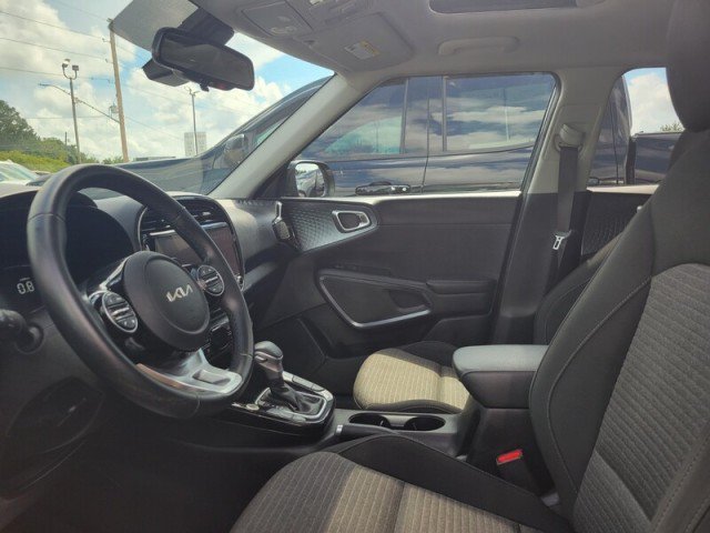 Used 2025 Kia Soul EX FWD image 8