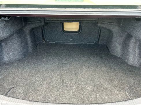 Used 2013 Toyota Avalon Limited w/ Technology Pkg image 17