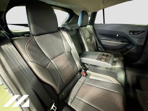 Used 2025 Subaru Crosstrek 2.5i Limited w/ Popular Package #3A image 27