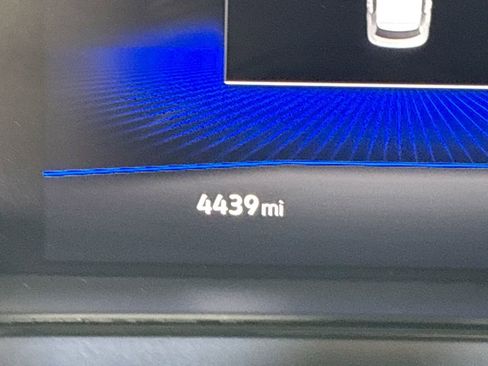 Certified 2024 Volkswagen Taos SE w/ Panoramic Sunroof Package image 14