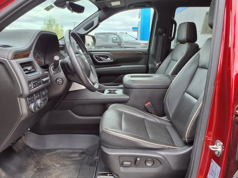 Used 2021 Chevrolet Tahoe Premier w/ Premium Package image 7