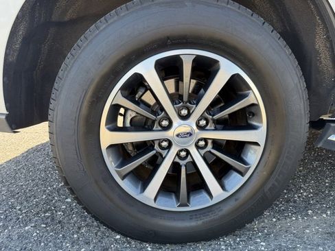 Used 2020 Ford Expedition XLT w/ Equipment Group 202A image 16