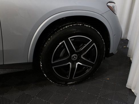 New 2025 Mercedes-Benz GLC 350e 4MATIC image 11