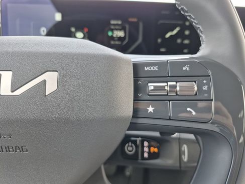 New 2026 Kia EV9 Land AWD/4WD image 19