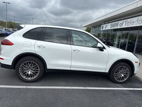 Used 2016 Porsche Cayenne AWD/4WD image 24