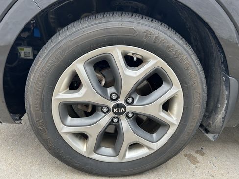 Used 2019 Kia Sorento SX AWD/4WD image 11