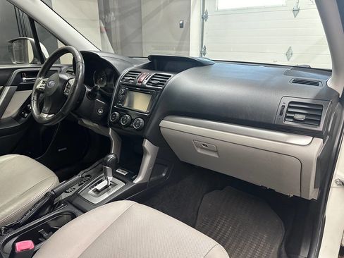 Used 2015 Subaru Forester 2.5i Limited AWD/4WD image 15
