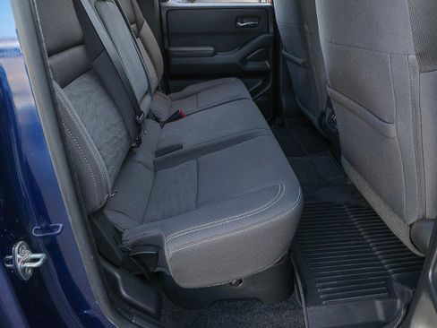 Used 2022 Nissan Frontier SV image 30