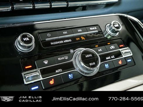 Used 2024 Lincoln Navigator L Black Label image 17