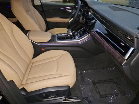 Certified 2025 Audi Q7 2.0T Premium w/ Convenience Plus Package image 20