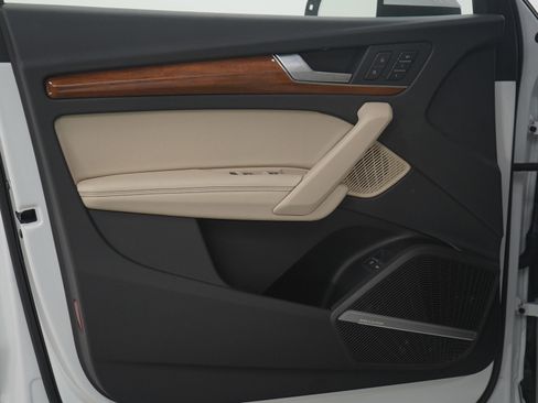 Used 2023 Audi Q5 e Prestige w/ Prestige Package image 20