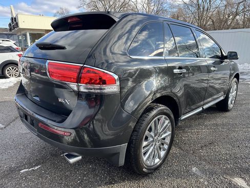 Used 2015 Lincoln MKX Base 4dr SUV w/ Equipment Group 102A image 5