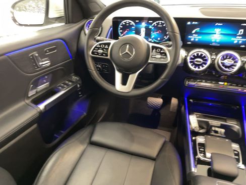 Used 2020 Mercedes-Benz GLB 250 image 27
