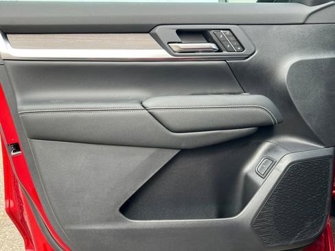 New 2026 GMC Terrain Denali w/ LPO, Floor Liner Package image 15