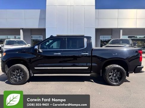 Used 2024 Chevrolet Silverado 1500 High Country AWD/4WD image 8