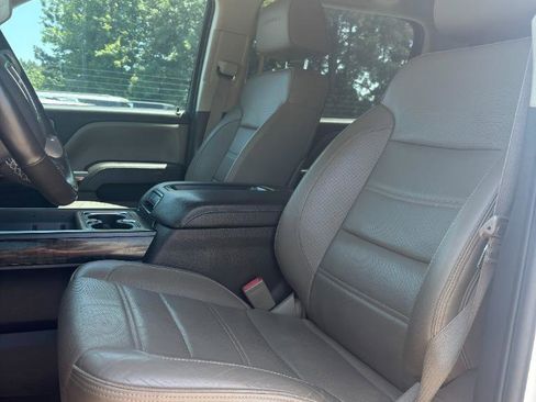 Used 2015 GMC Sierra 2500 Denali w/ Duramax Plus Package AWD/4WD image 9