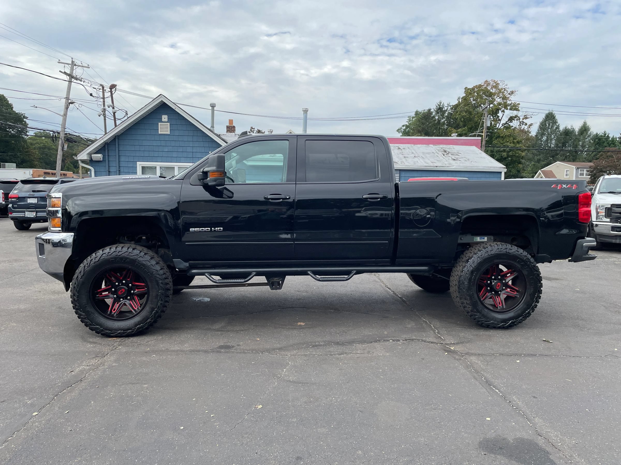 Used 2018 Chevrolet Silverado 2500 LT w/ LT Convenience Package AWD/4WD image 2