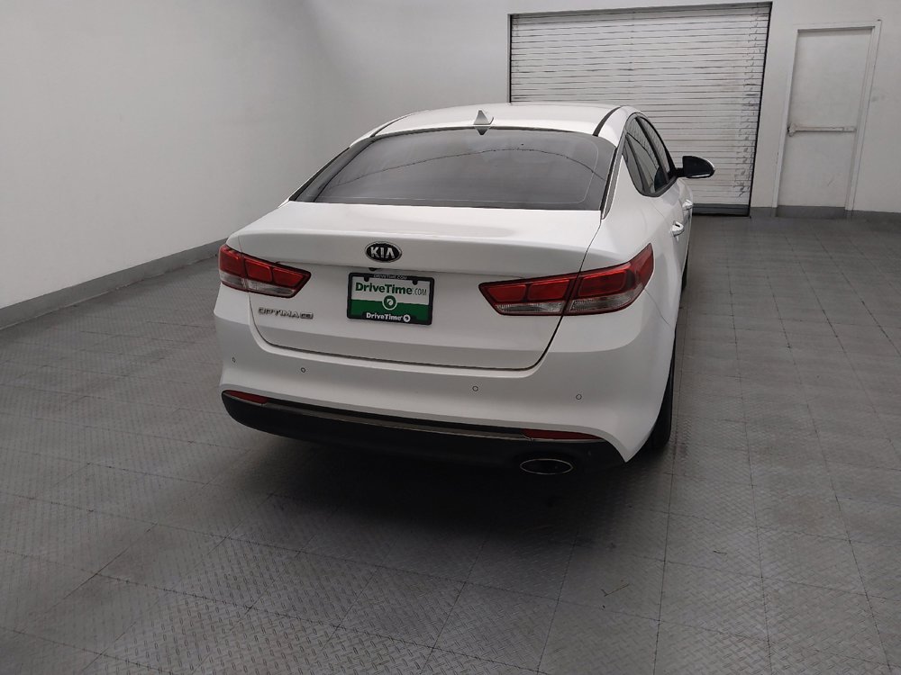 Used 2018 Kia Optima LX FWD image 7